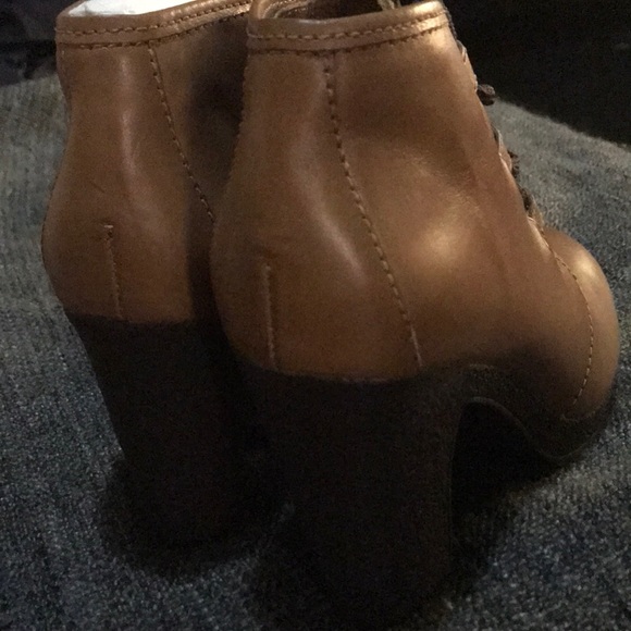 Brand new hunter lace up boots - Picture 2 of 3